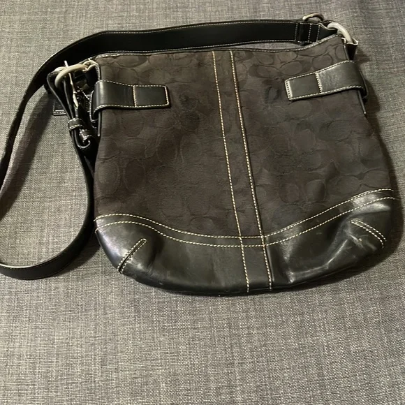 Black coach bag silver hardware - Picture 2 of 6